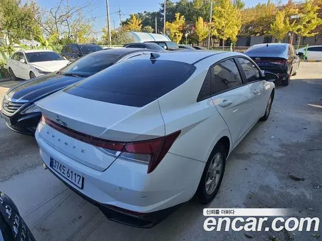 Hyundai Avante 2022 — ფოტო 4/14