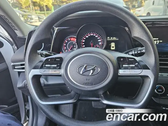 Hyundai Avante 2022 — ფოტო 12/14
