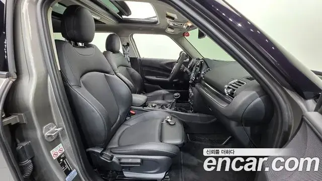 Mini Cooper Clubman 2018 — Şəkil 10/20
