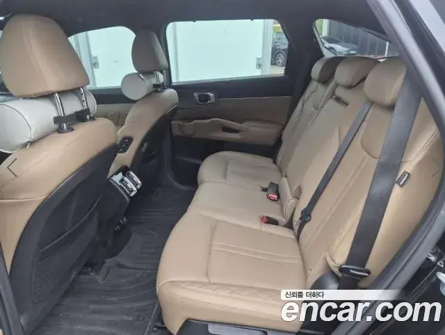 Kia Sorento 2024 — Photo 12/16