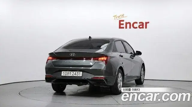Hyundai The New Avante Hybrid 2021 — Photo 4/20
