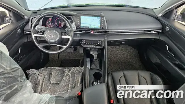 Hyundai The New Avante Hybrid 2021 — Photo 16/20