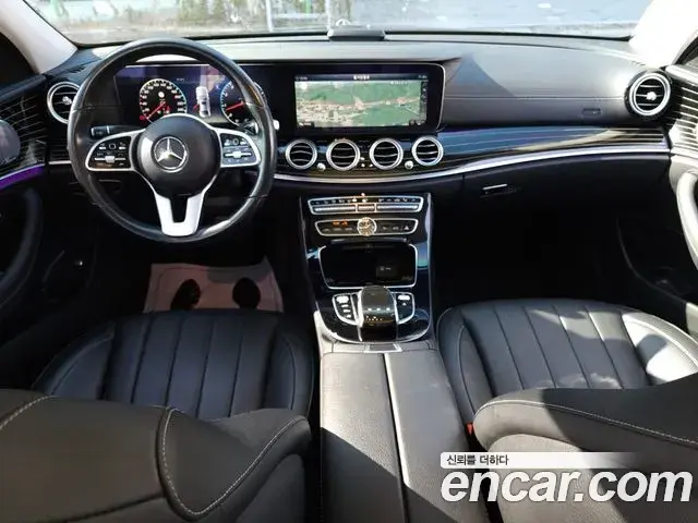 Mercedes-Benz E-Class 2020 — ფოტო 2/20