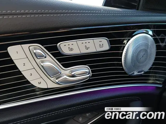 Mercedes-Benz E-Class 2020 — ფოტო 14/20