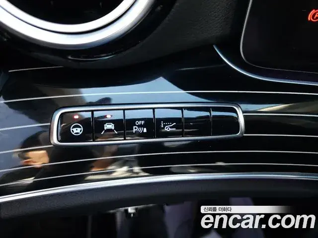 Mercedes-Benz E-Class 2020 — ფოტო 12/20