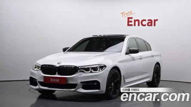 BMW 5 Series 2018 — Şəkil 13/20