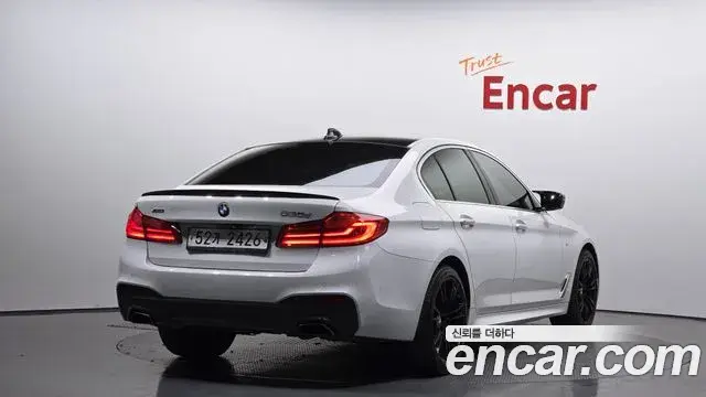 BMW 5 Series 2018 — Şəkil 5/20