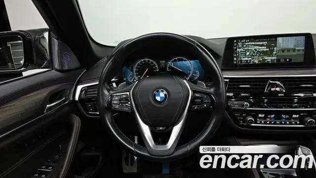 BMW 5 Series 2018 — Şəkil 6/20