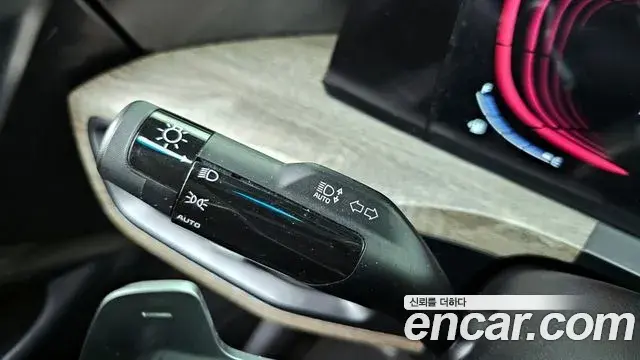 Kia K8 2021 — Şəkil 19/20
