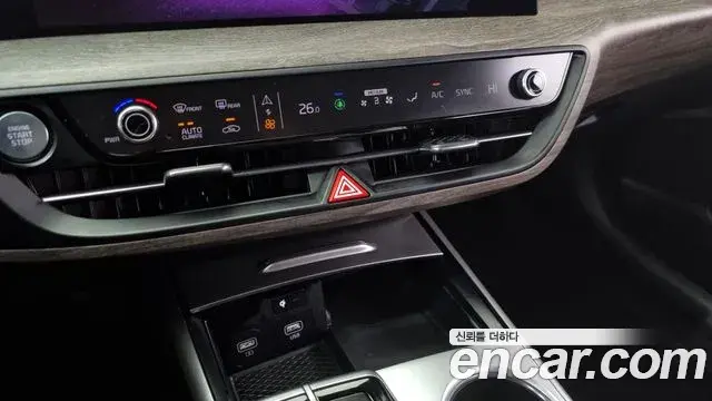 Kia K8 2022 — Photo 12/20