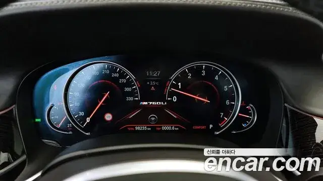 BMW 7 Series 2018 — ფოტო 14/20
