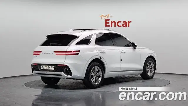 Genesis GV70 2021 — ფოტო 18/20