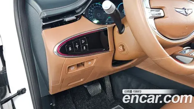 Genesis GV70 2021 — ფოტო 12/20