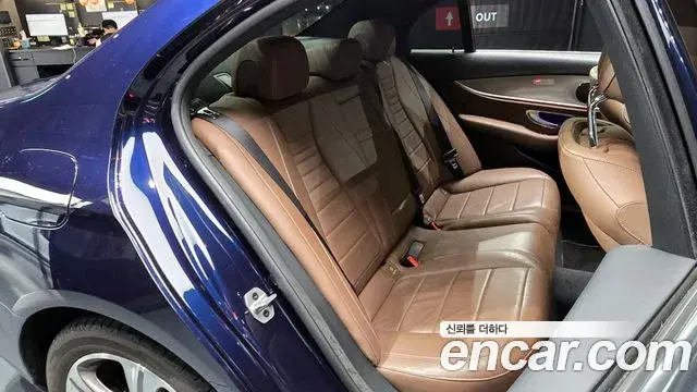 Mercedes-Benz E-Class 2019 — Şəkil 6/20