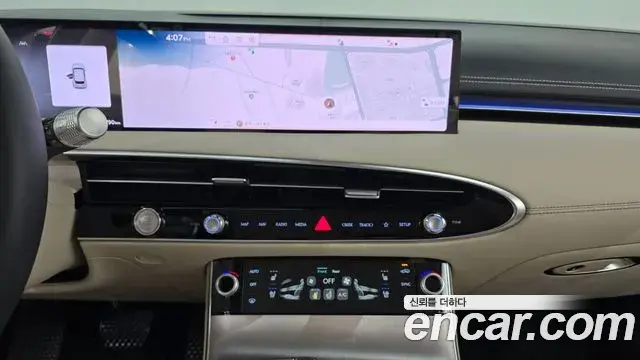 Genesis GV70 2024 — ფოტო 18/20