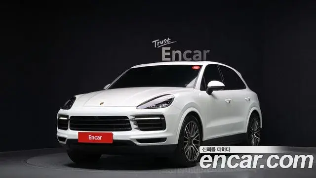 Porsche Cayenne 2021 — Photo 9/20