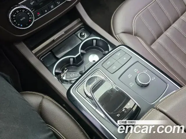 Mercedes-Benz GLE-Class 2018 — ფოტო 8/20