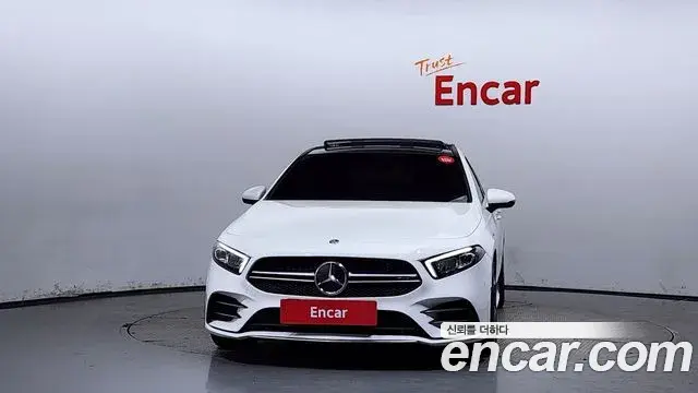 Mercedes-Benz A-Class 2020 — Photo 16/20