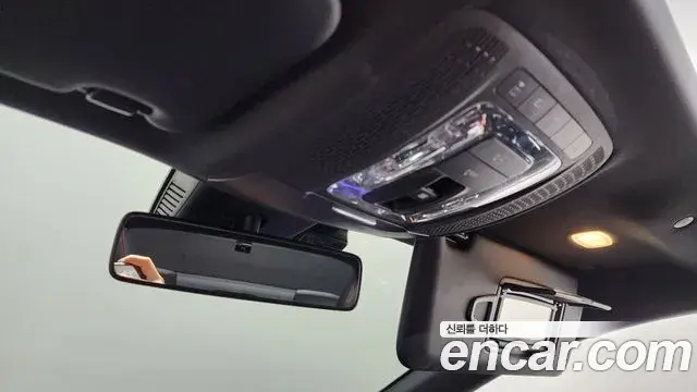 Mercedes-Benz A-Class 2020 — Photo 9/20
