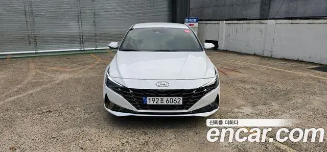 Hyundai The New Avante Hybrid 2021 — ფოტო 13/20
