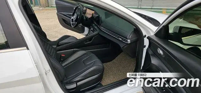 Hyundai The New Avante Hybrid 2021 — ფოტო 17/20