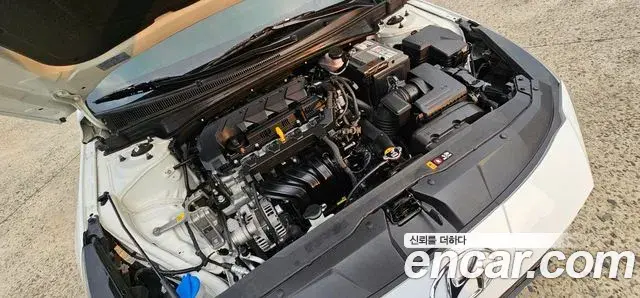 Hyundai The New Avante Hybrid 2021 — ფოტო 11/20