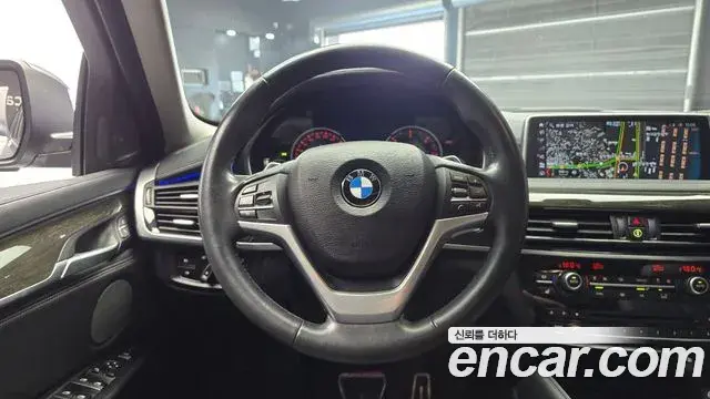 BMW X6 2018 — Şəkil 8/20