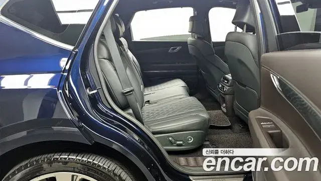 Genesis GV80 2023 — Photo 9/20