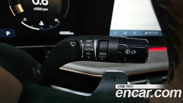 Hyundai Grandeur Hybrid 2023 — ფოტო 11/20
