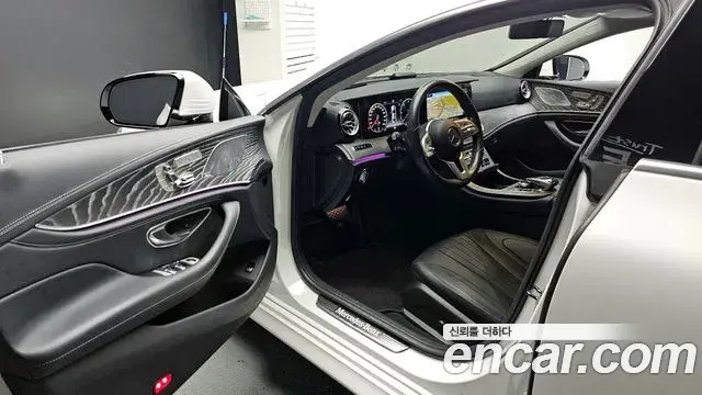 Mercedes-Benz CLS-Class 2019 — Photo 16/20