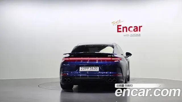 Porsche Panamera 2025 — ფოტო 5/20