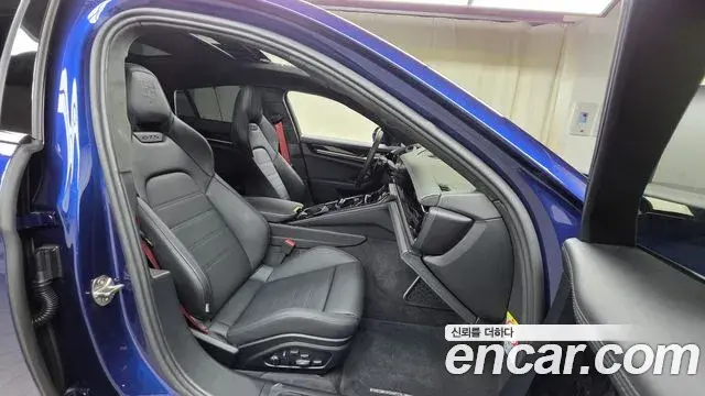 Porsche Panamera 2025 — ფოტო 1/20
