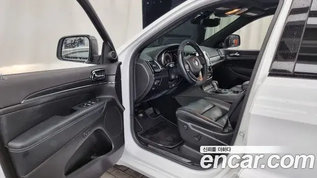 Jeep Grand Cherokee 2021 — Şəkil 1/20