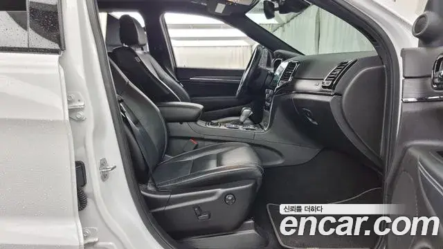 Jeep Grand Cherokee 2021 — Şəkil 19/20