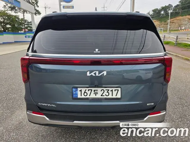 Kia Carnival 2024 — Şəkil 19/20