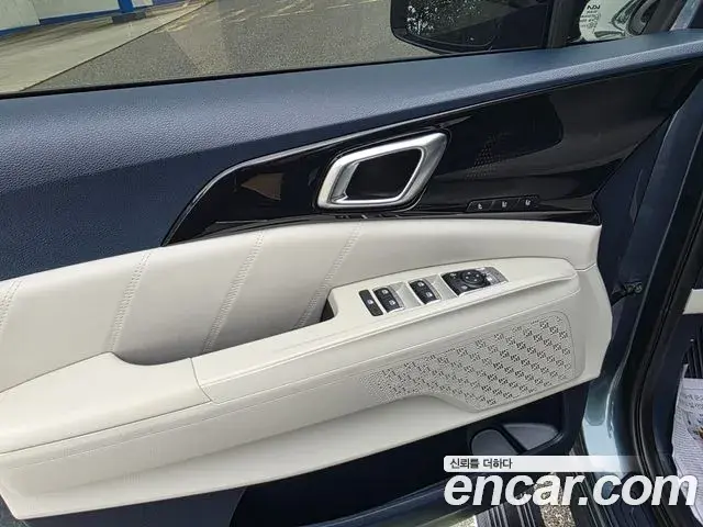 Kia Carnival 2024 — Şəkil 15/20