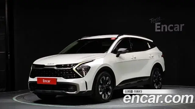 Kia Sportage 2023 — Photo 2/20