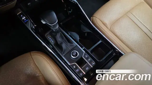 Kia Sorento 2020 — ფოტო 18/20