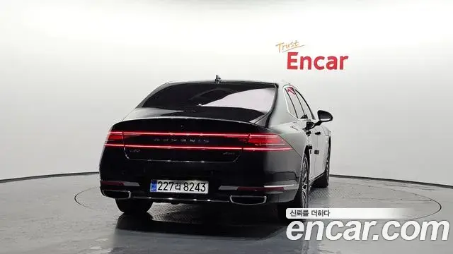 Genesis G90 2022 — Photo 18/20