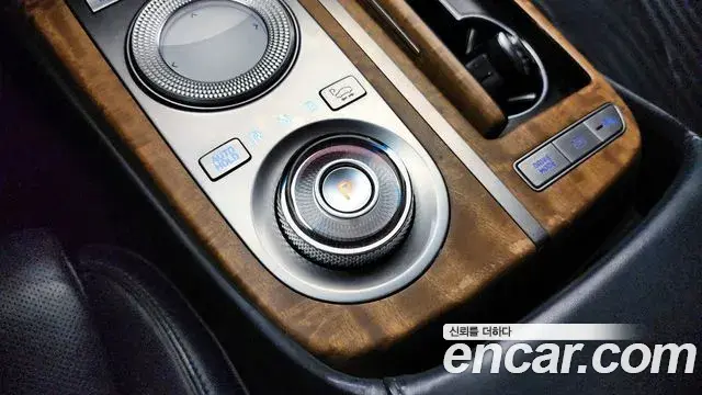 Genesis G80 2020 — ფოტო 19/20