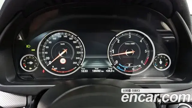 BMW X6 2018 — Photo 9/20
