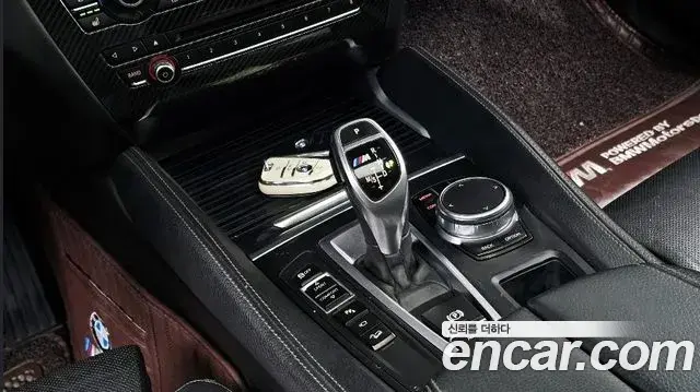 BMW X6 2018 — Photo 14/20