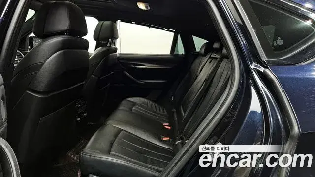 BMW X6 2018 — Photo 16/20