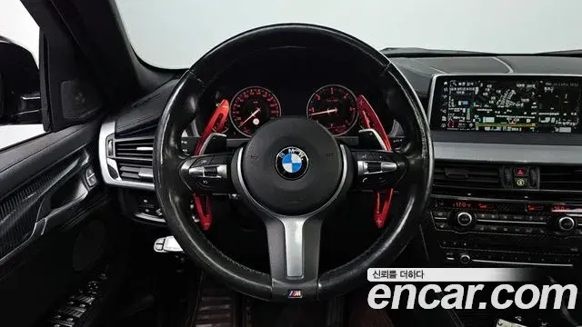 BMW X6 2018 — Photo 13/20