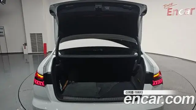 Audi A6 2023 — Şəkil 15/20