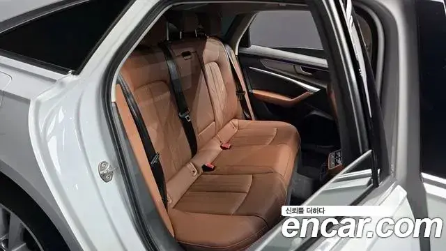 Audi A6 2023 — Фото 12/20