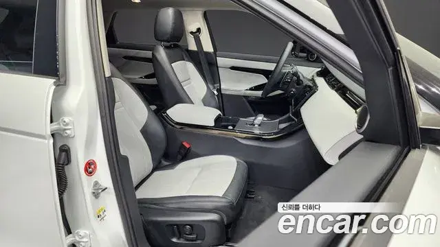 Land Rover Range Rover Evoque 2024 — ფოტო 10/20