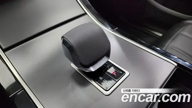 Land Rover Range Rover Evoque 2024 — Photo 1/20