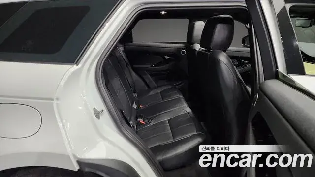Land Rover Range Rover Evoque 2024 — Photo 16/20