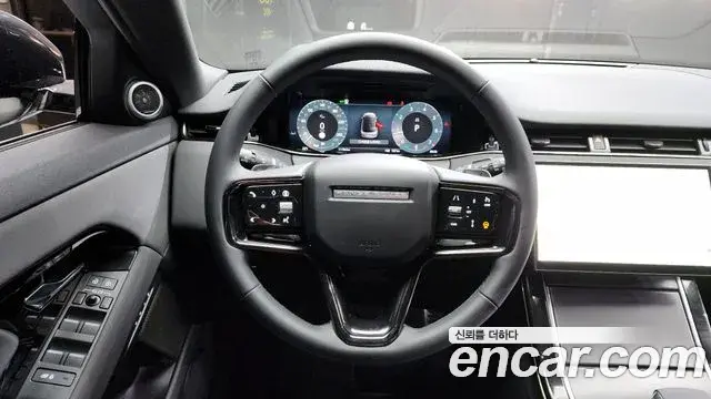 Land Rover Range Rover Evoque 2024 — Photo 2/20